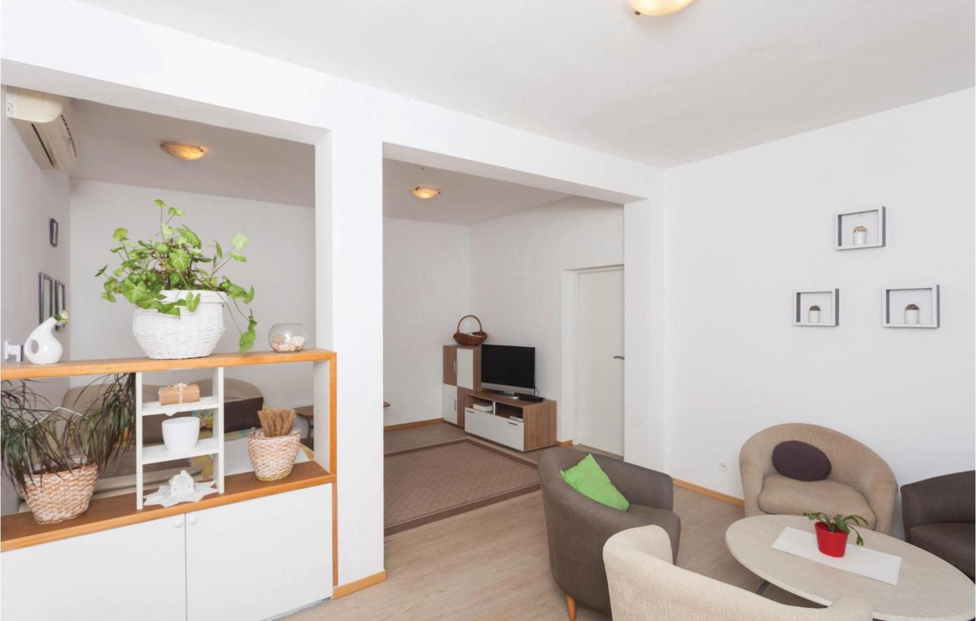 Cozy Apartment In Zaton Veliki With Kitchen Eksteriør bilde